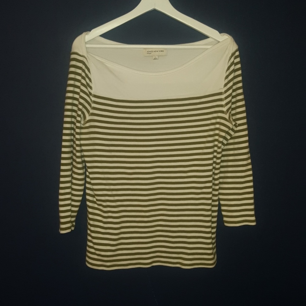 Light green and white boat neck tee